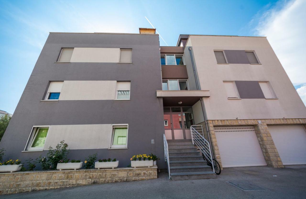 Breki Apartman بودْسْتغانا المظهر الخارجي الصورة