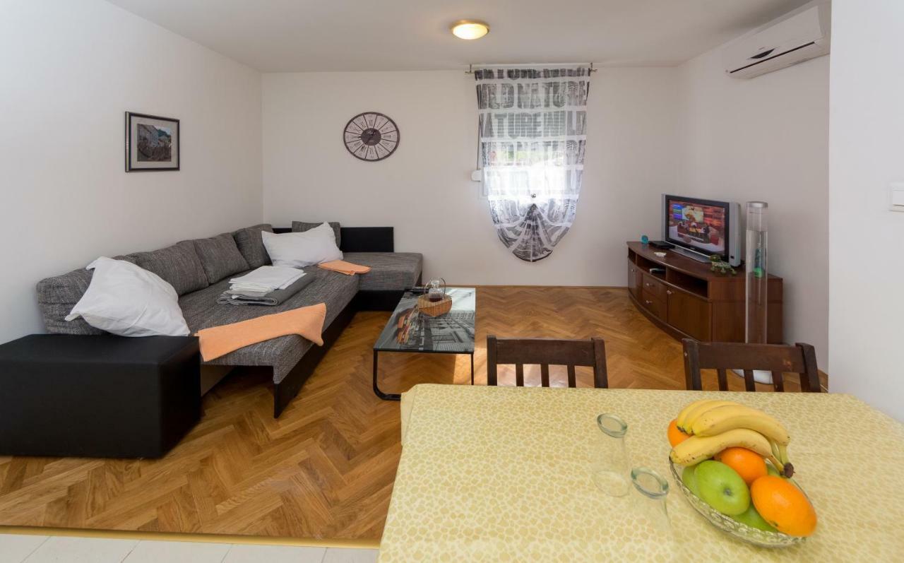Breki Apartman بودْسْتغانا المظهر الخارجي الصورة